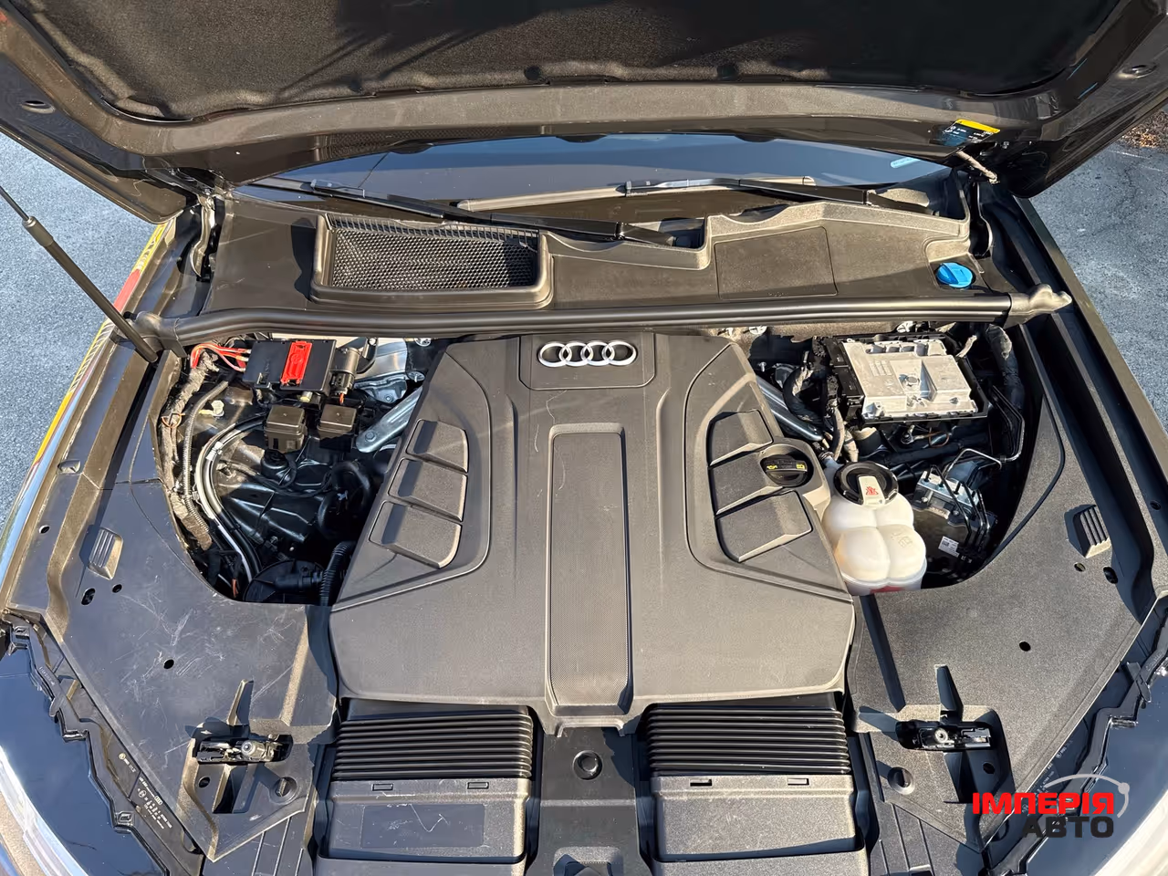 Audi Q7 - фото 38