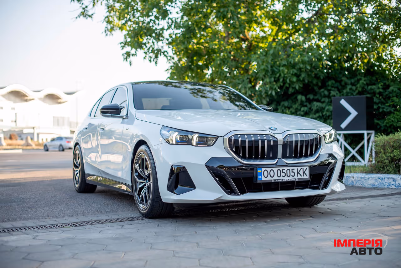 BMW 5 серії - фото 11