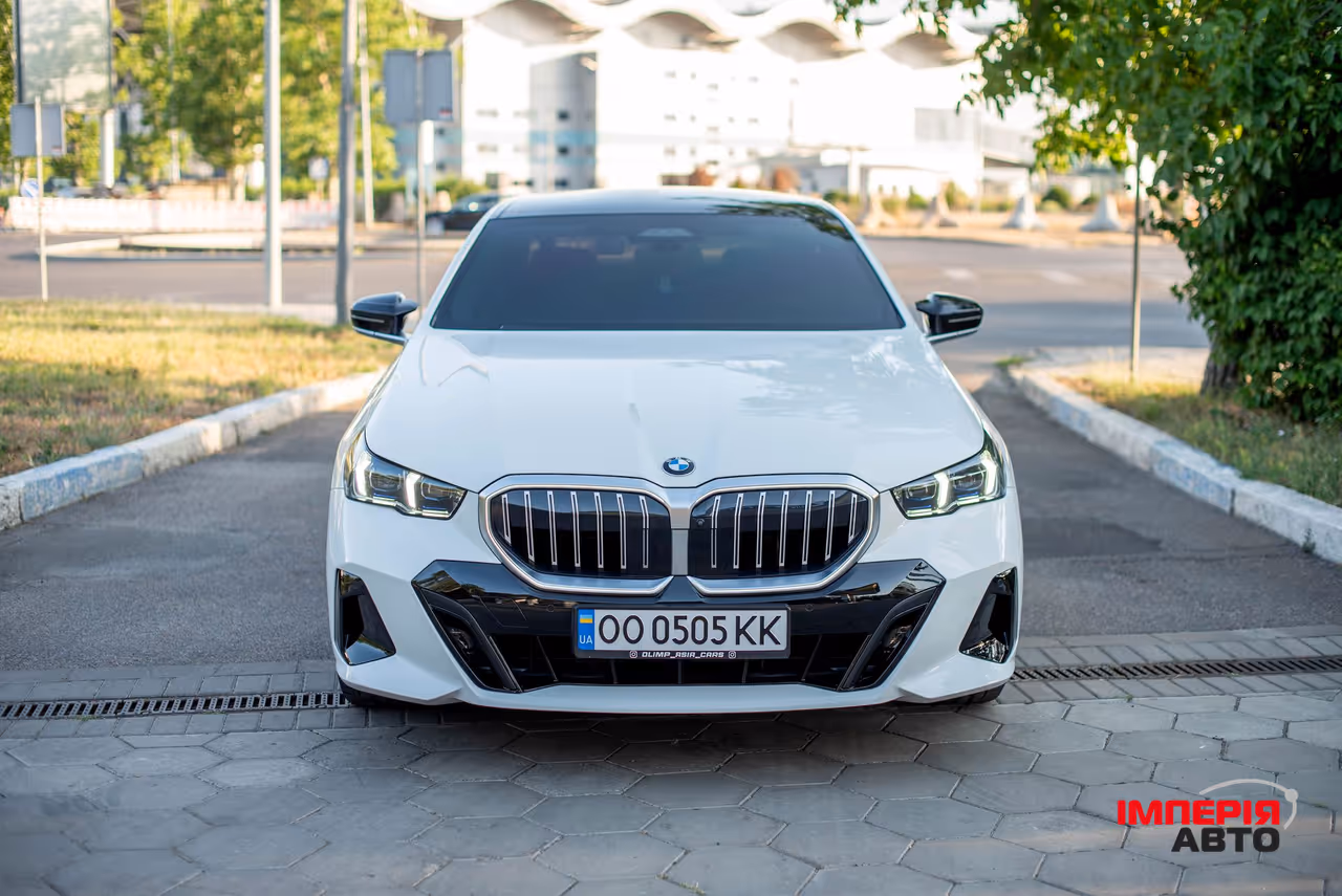 BMW 5 серії - фото 2
