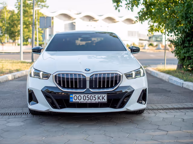 BMW 5 серії - фото 3