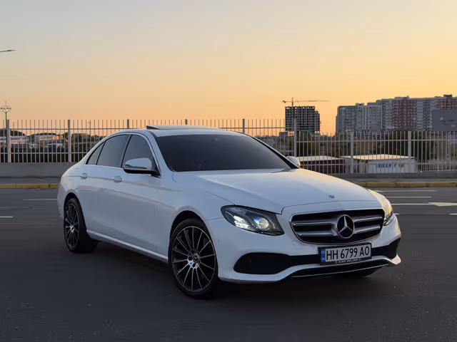 Mercedes-Benz E-Класс - зображення 5