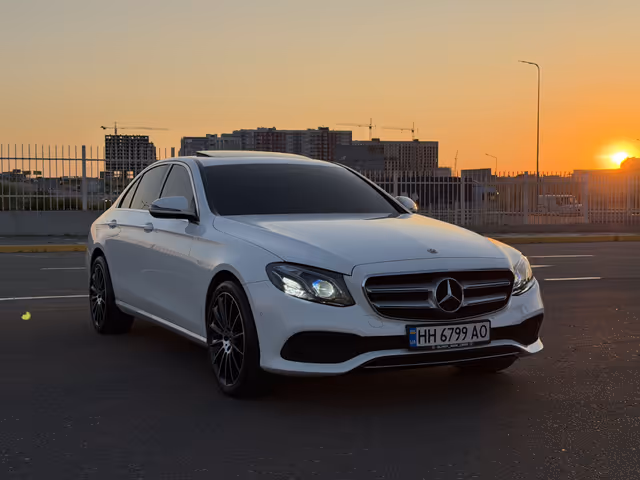 Mercedes-Benz E-Класс - зображення 4