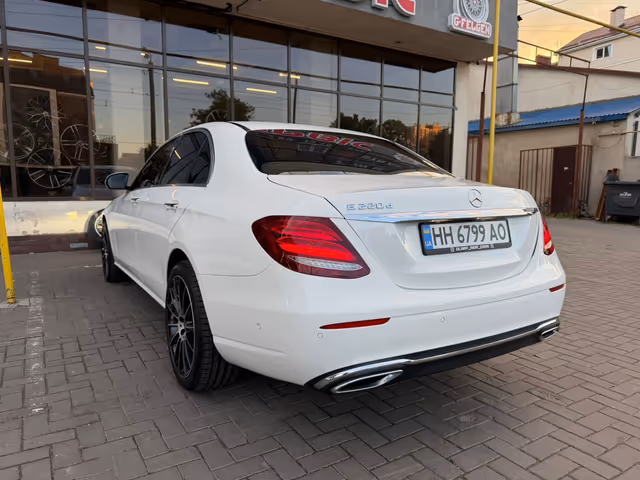 Mercedes-Benz E-Класс - фото 4