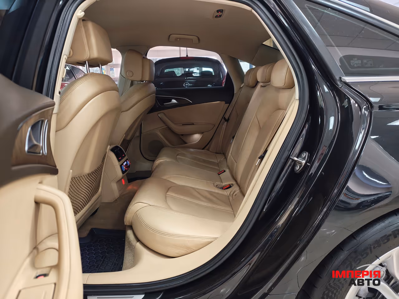 Audi A6 - фото 6