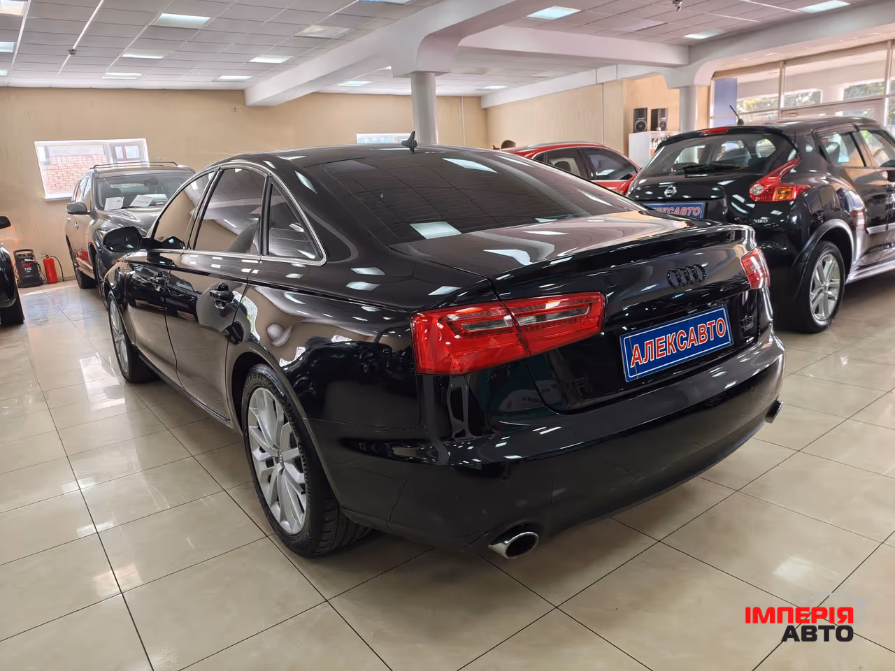 Audi A6 - фото 3
