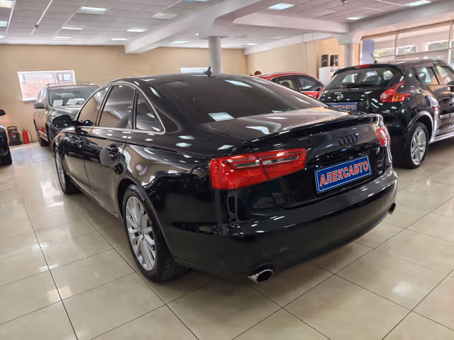 Audi A6 - фото 3