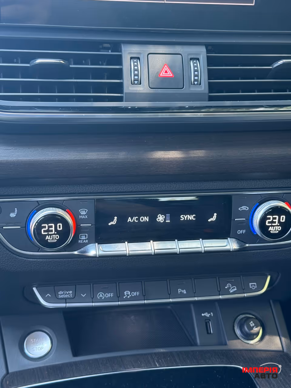 Audi Q5 - фото 18