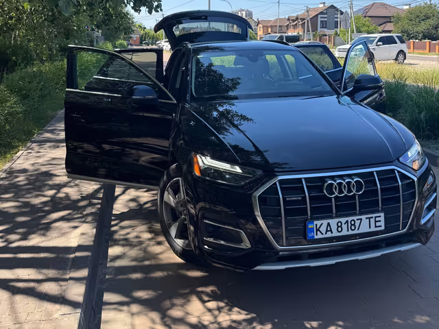 Audi Q5 - фото 4