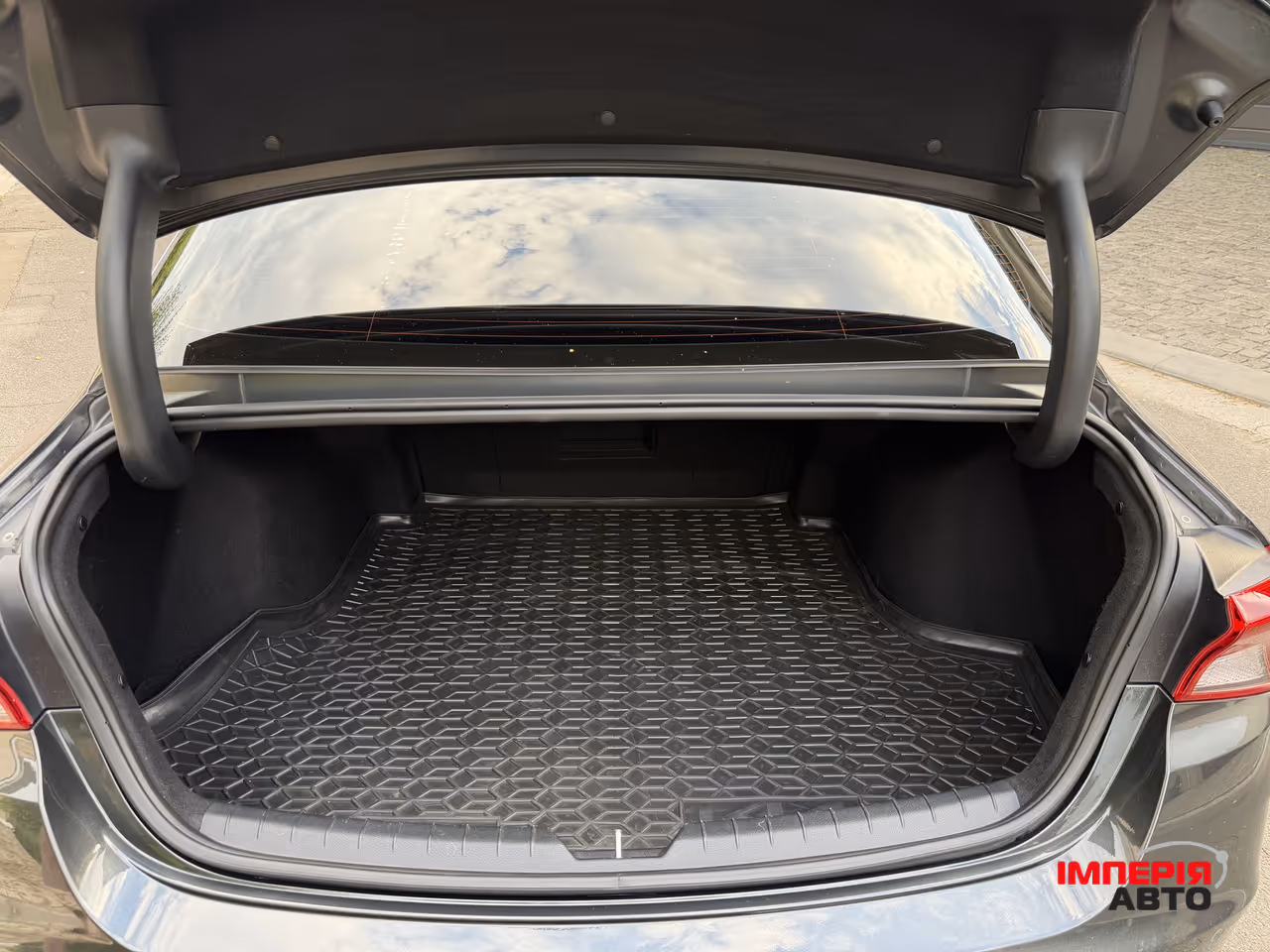 Kia K5 - фото 19