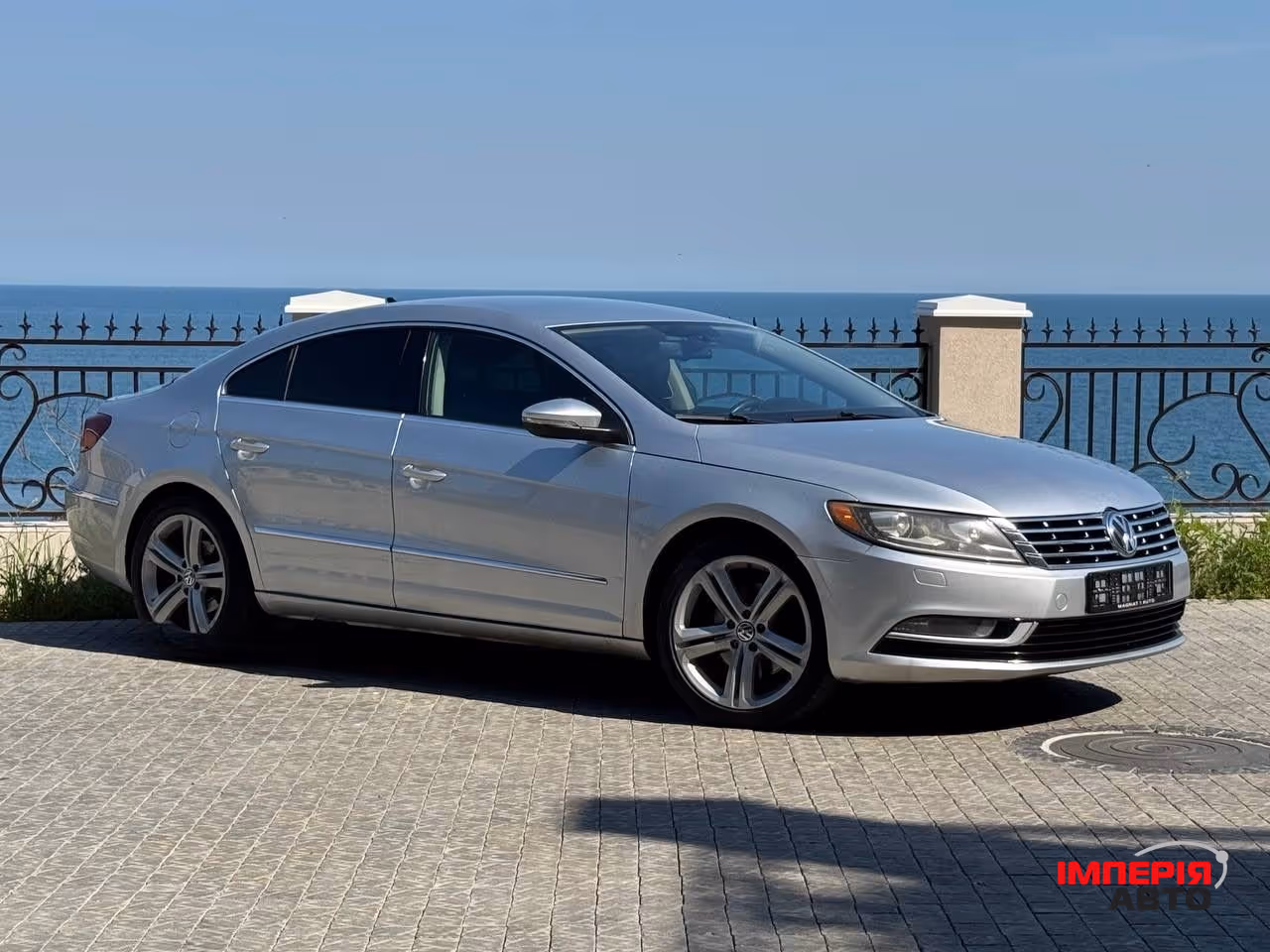 Volkswagen Passat CC - фото 2