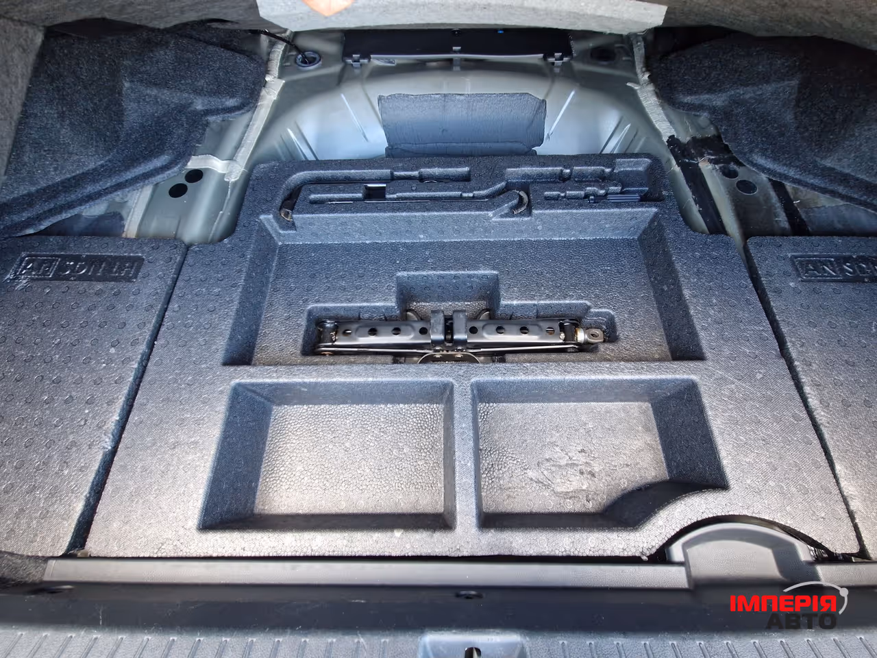 Subaru Legacy - фото 37