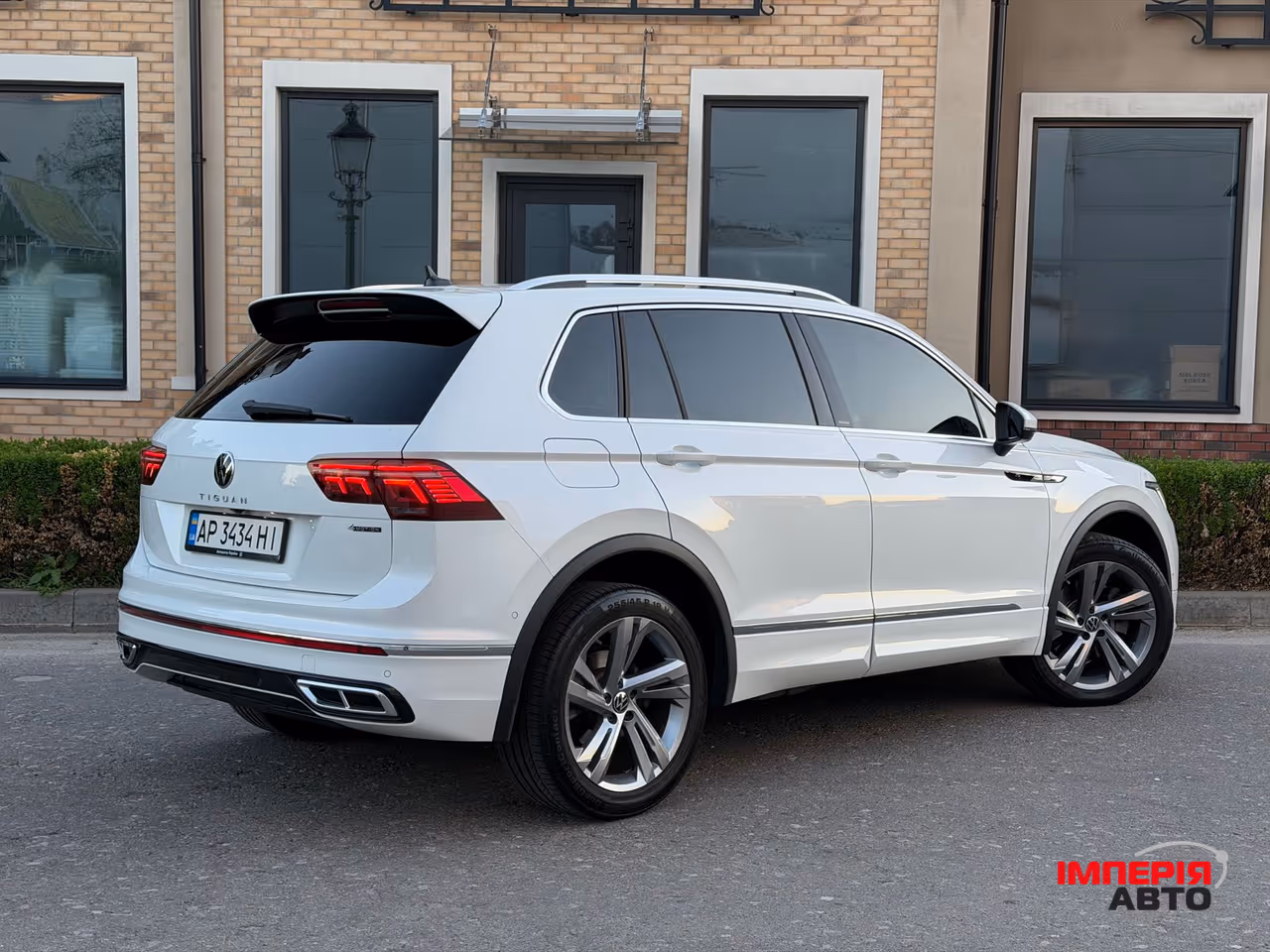 Volkswagen Tiguan - фото 7