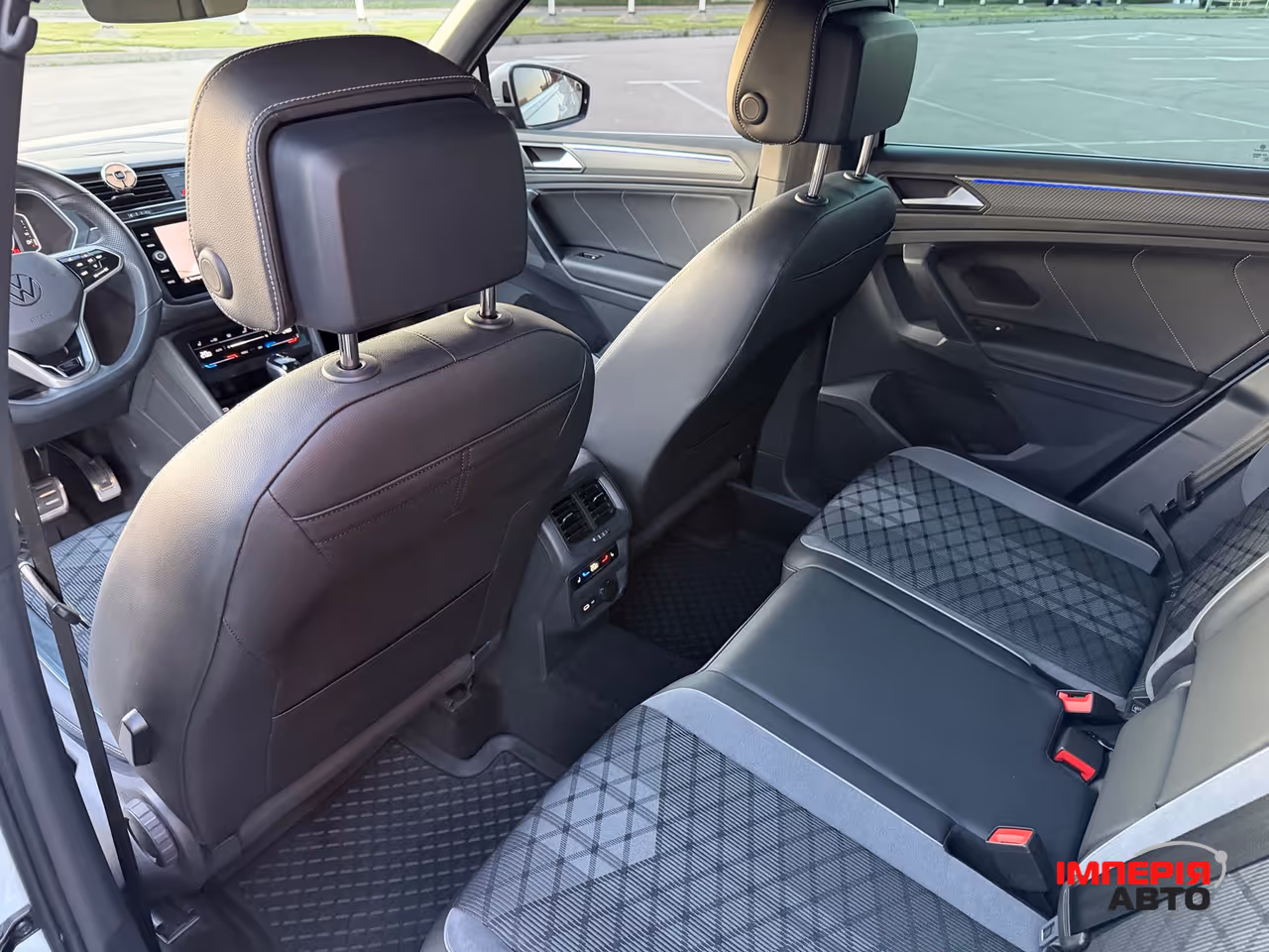 Volkswagen Tiguan - фото 14