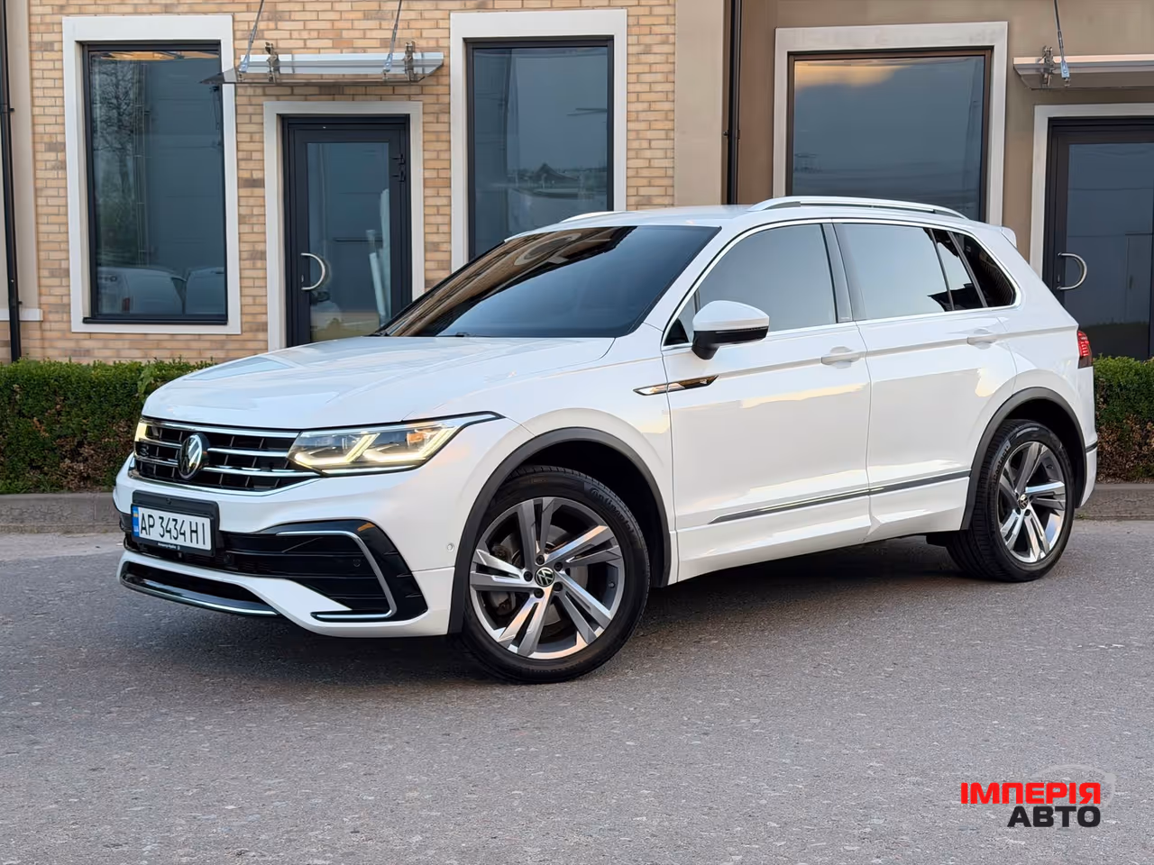 Volkswagen Tiguan - фото 3