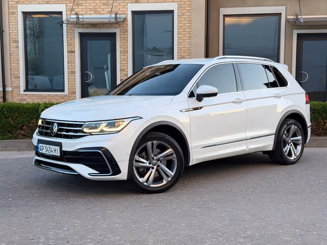 Volkswagen Tiguan - фото 3