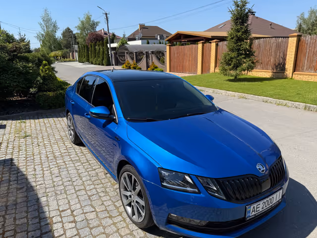 Skoda Octavia - фото 3