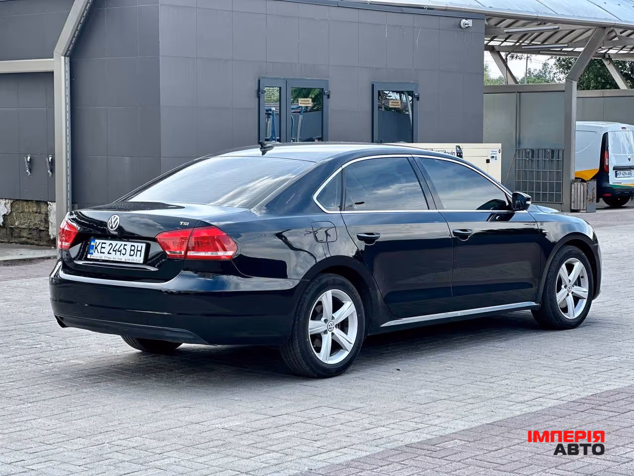 Volkswagen Passat - фото 5