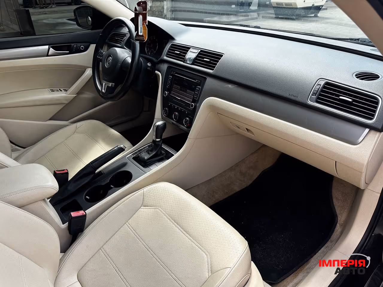 Volkswagen Passat - фото 18