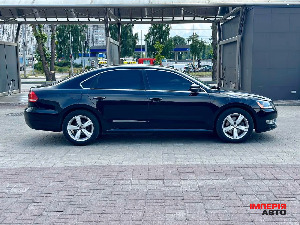 Volkswagen Passat - фото 4