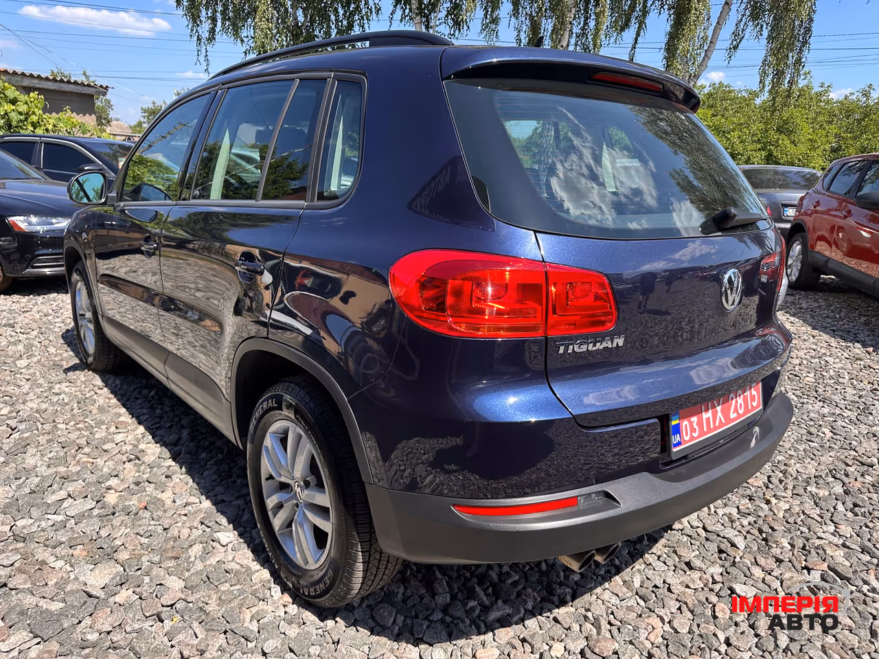 Volkswagen Tiguan - фото 8