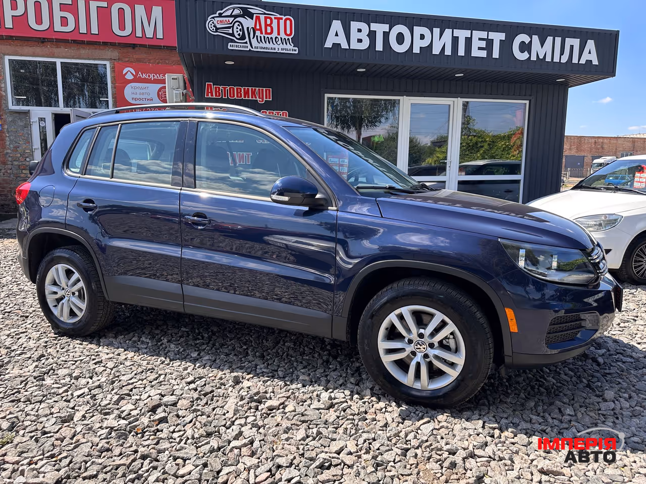 Volkswagen Tiguan - фото 9