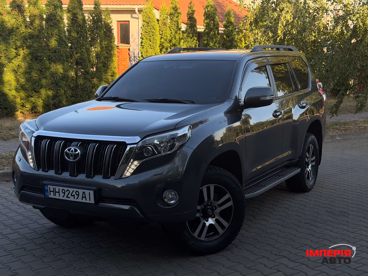 Toyota Land Cruiser Prado - фото 2