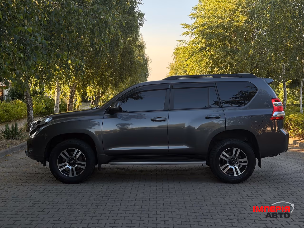 Toyota Land Cruiser Prado - фото 10