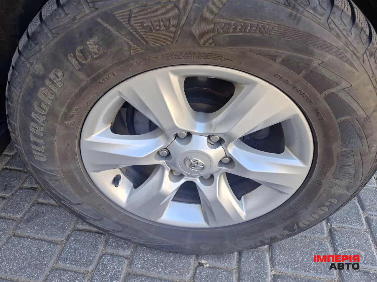 Toyota Land Cruiser Prado - фото 18