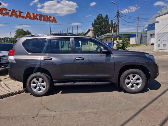 Toyota Land Cruiser Prado - фото 4
