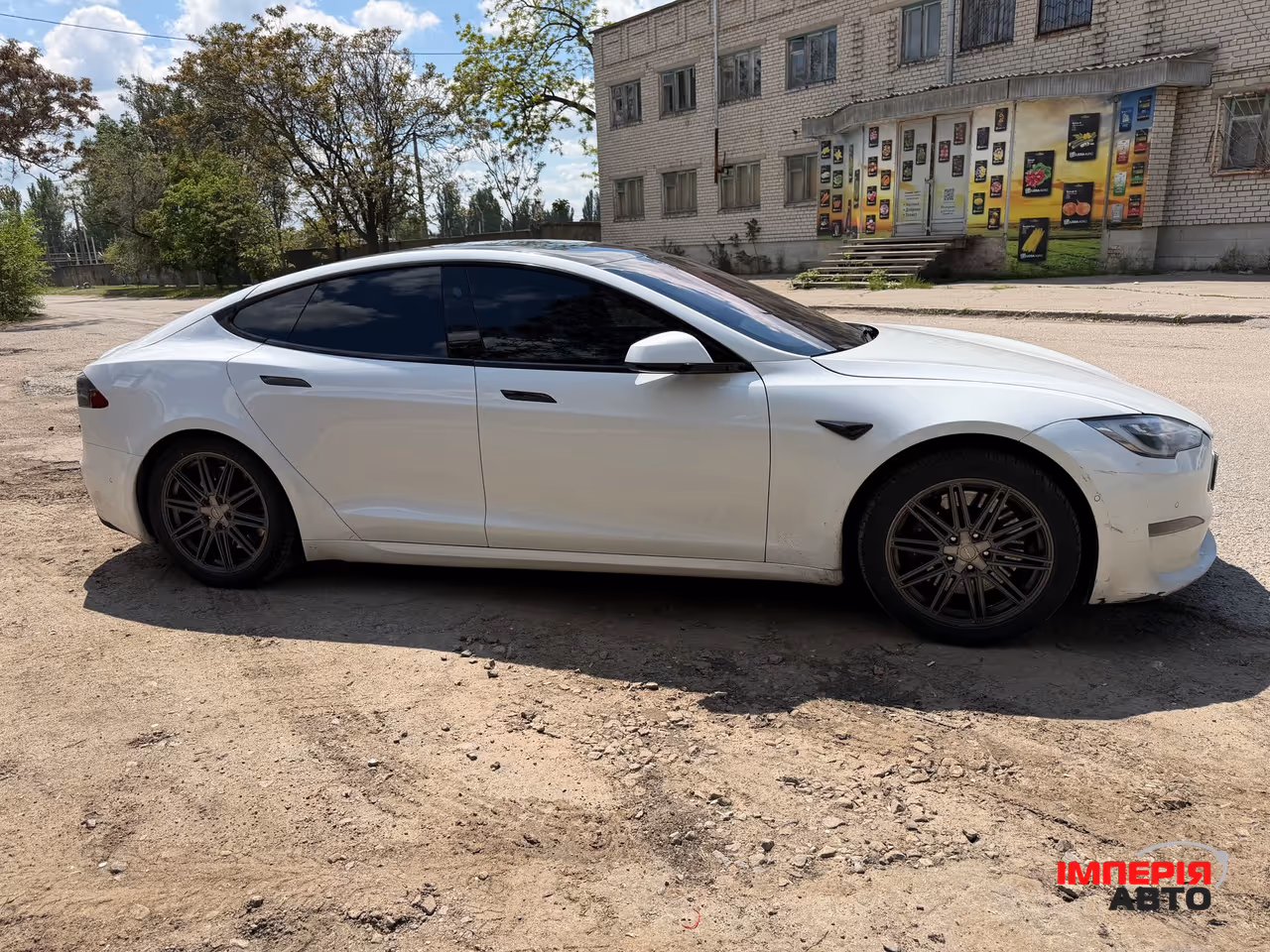 Tesla Model S - фото 4