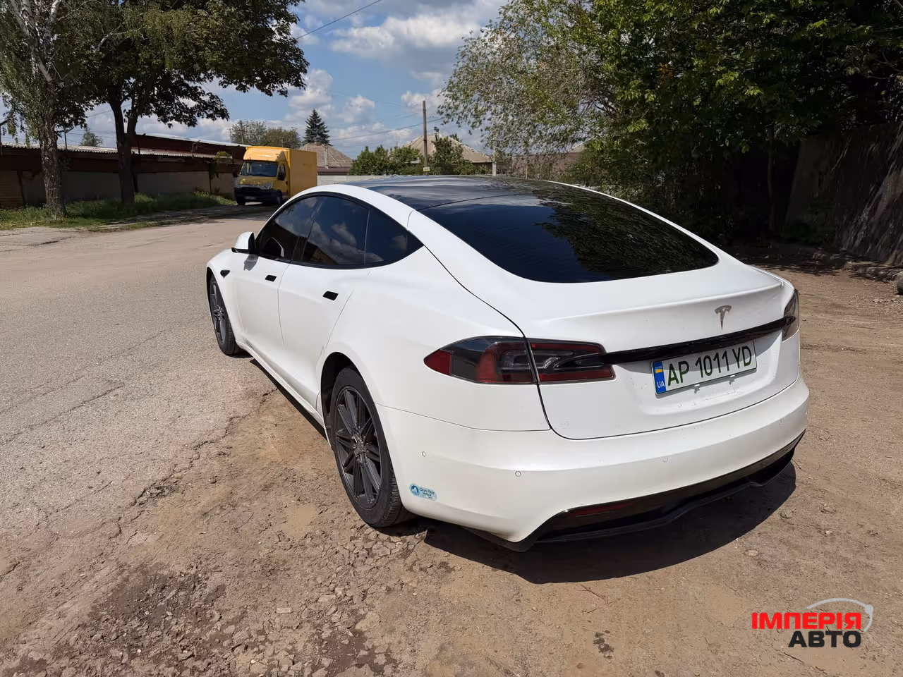 Tesla Model S - фото 7