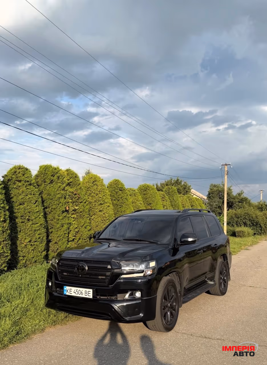 Toyota Land Cruiser - фото 2