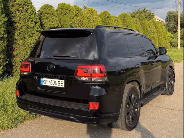 Toyota Land Cruiser - фото 5