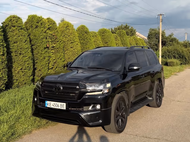 Toyota Land Cruiser - фото 2