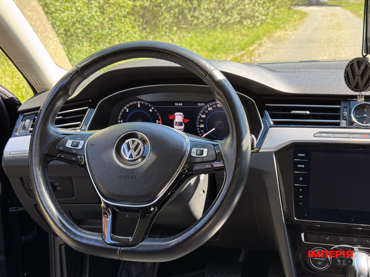 Volkswagen Passat - фото 11