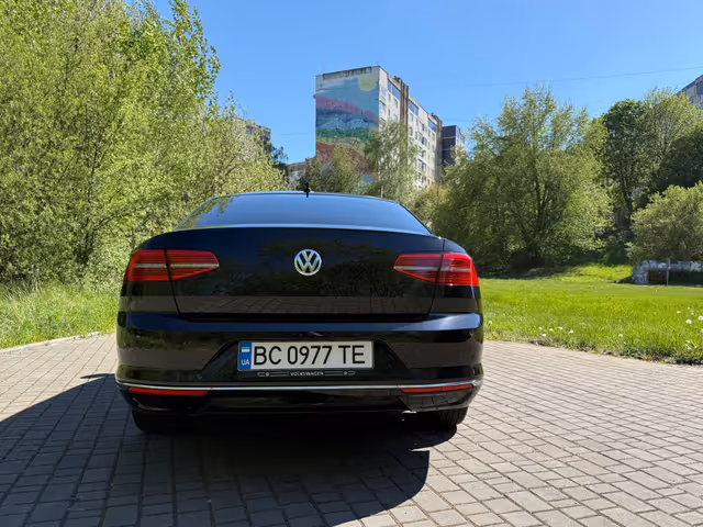 Volkswagen Passat - фото 5