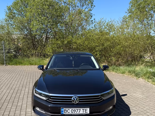 Volkswagen Passat - фото 4