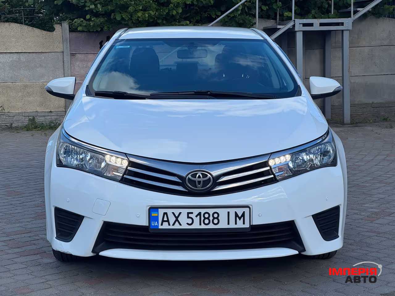 Toyota Corolla - фото 1