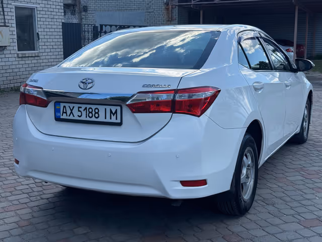 Toyota Corolla - фото 5