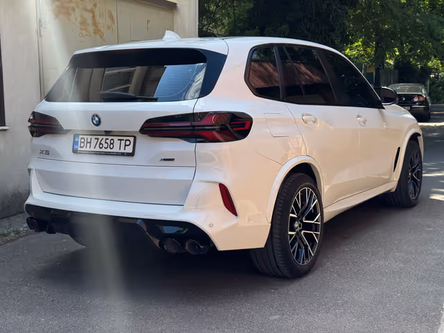 BMW X5 - фото 2