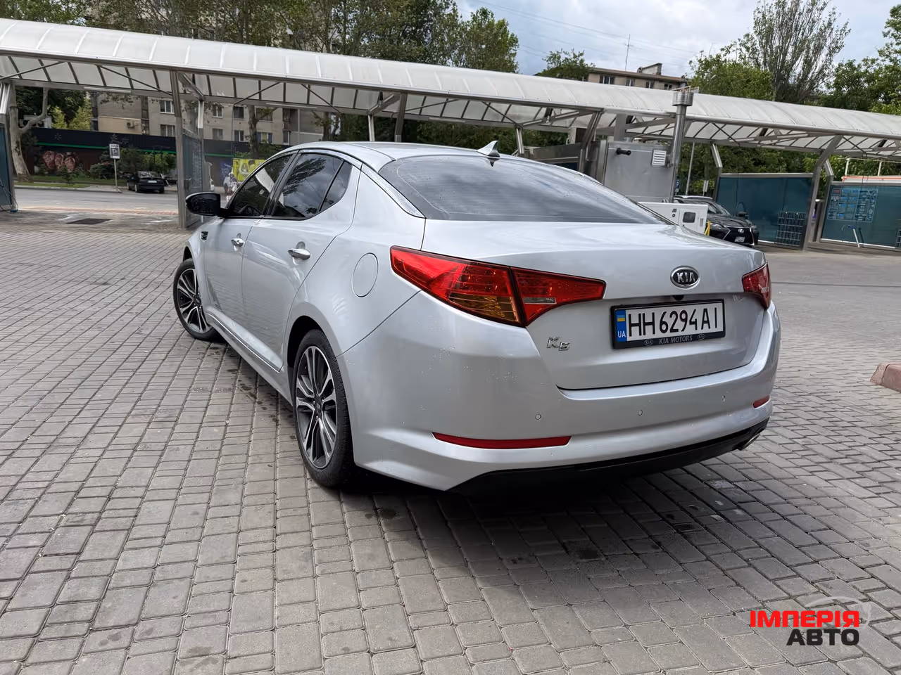 Kia K5 - фото 12