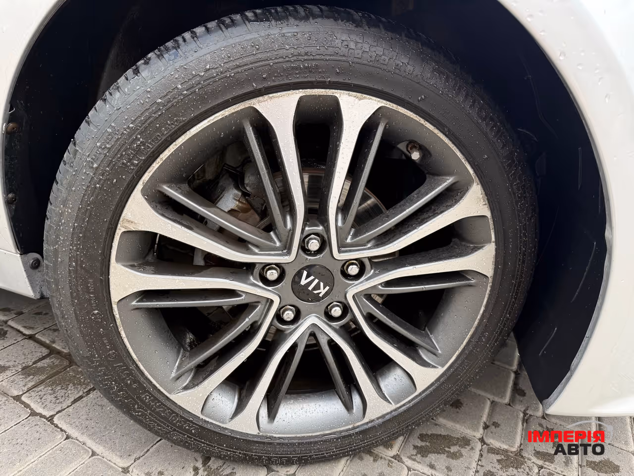 Kia K5 - фото 6