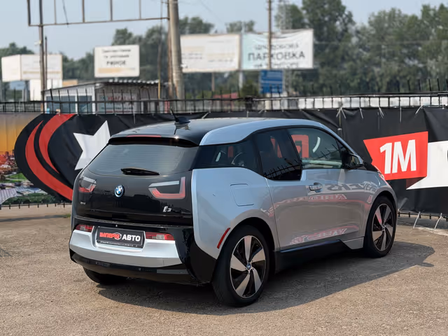 BMW i3 - фото 4