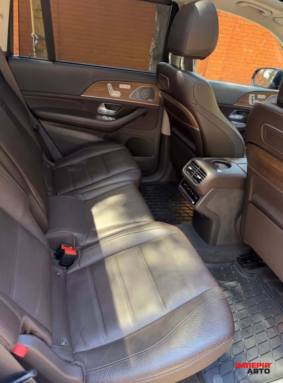Mercedes-Benz GLS - фото 14
