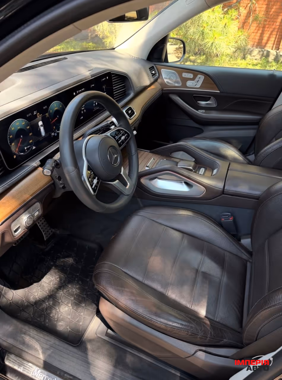 Mercedes-Benz GLS - фото 7