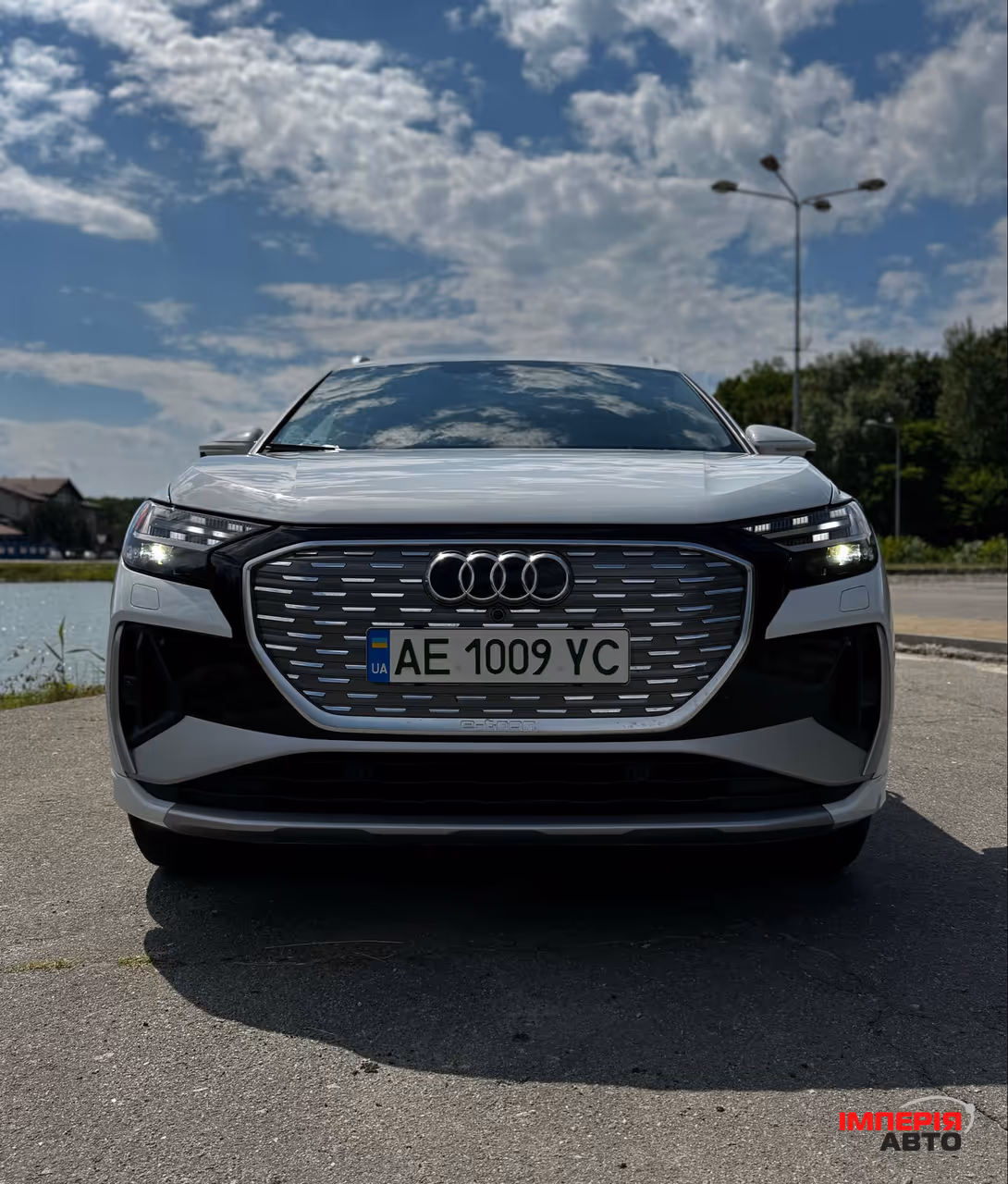 Audi Q4 e-tron - фото 2