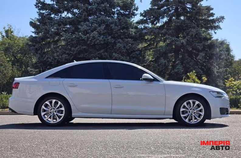 Audi A6 - фото 7