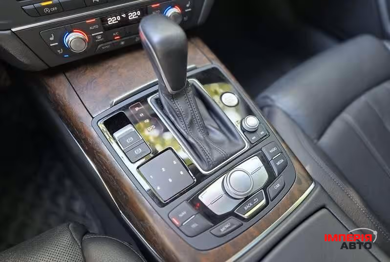 Audi A6 - фото 12
