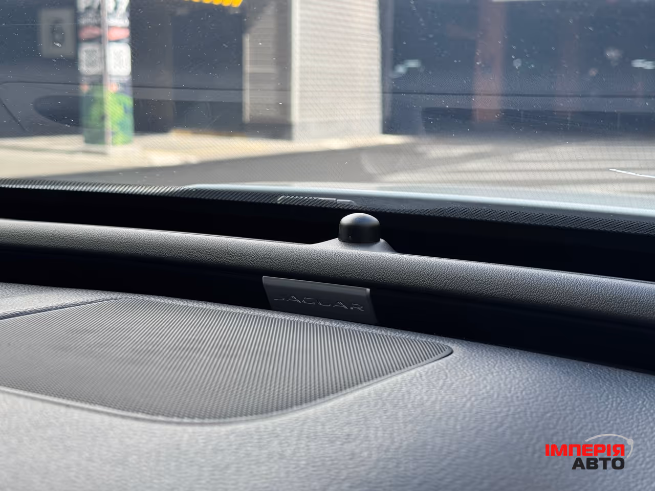 Jaguar XE - фото 59