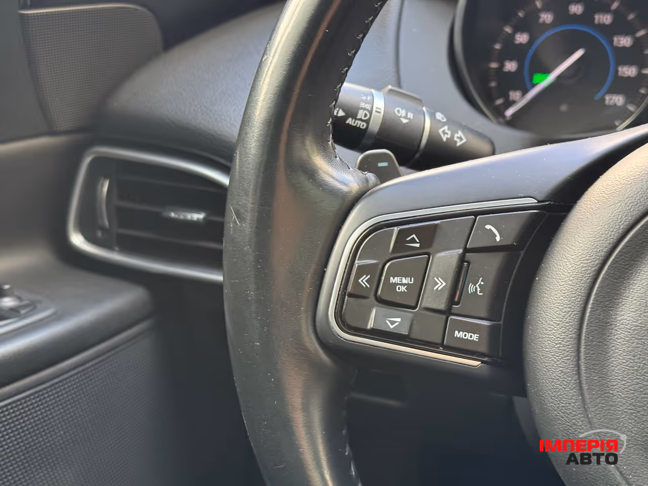 Jaguar XE - фото 45